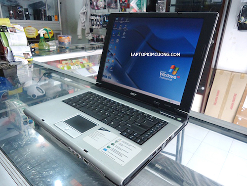 Laptop Acer TravelMate 3000 (PenM,R2,40)