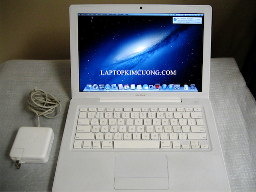Macbook White A1181(Core 2 2.4Ghz)