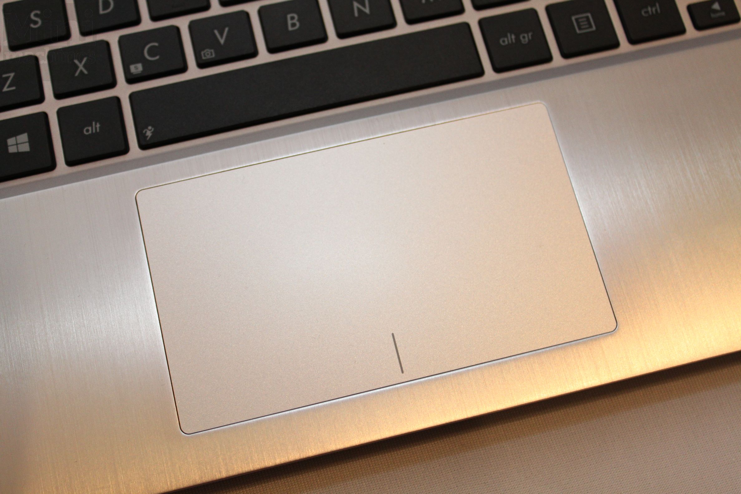 Asus VivoBook X202E Core i3-3217U Cảm Ứng