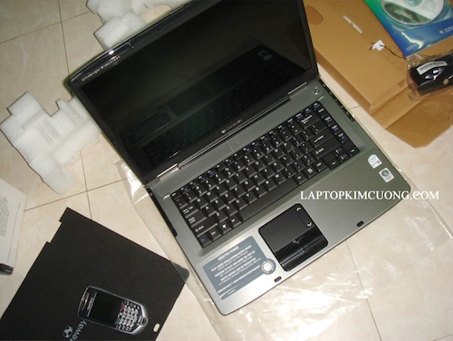 Laptop Gateway MT68409 (T2450 2.0Ghz)