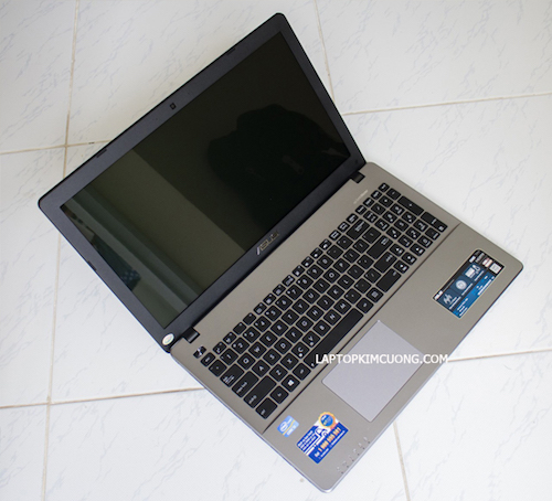 Laptop ASUS X550CA (Core i5 3337/4/500)