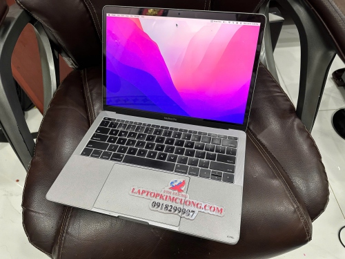 MacBook Pro 13inch 2017 i5 8g 128g Retina