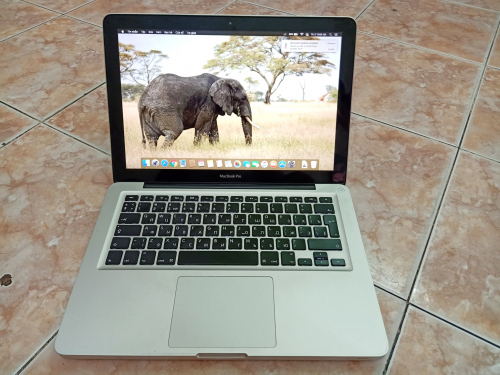 Macbook Pro 2011 i5 2.3Ghz/4G/320G/13in
