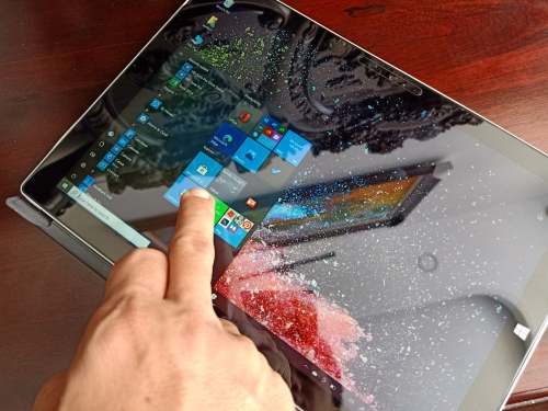 Surface Pro 3 i5 4300u/8g/ssd256/12inFHD