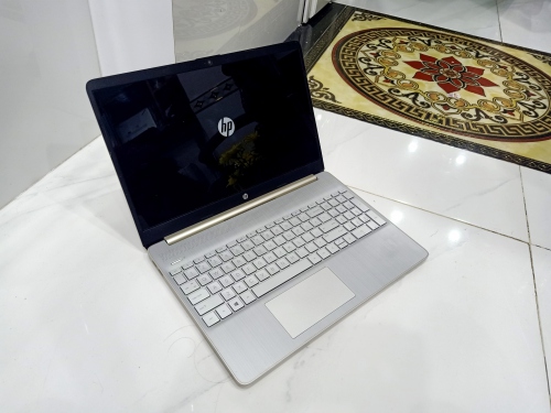 Laptop HP 15s-fq2028TU i5-1135G7 2.40GHz