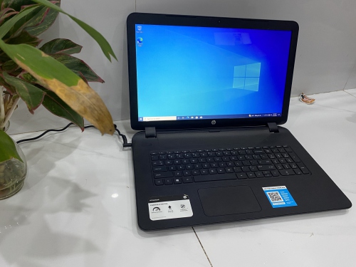 HP Notebook 17 p161dx Quad-Core A10 7300