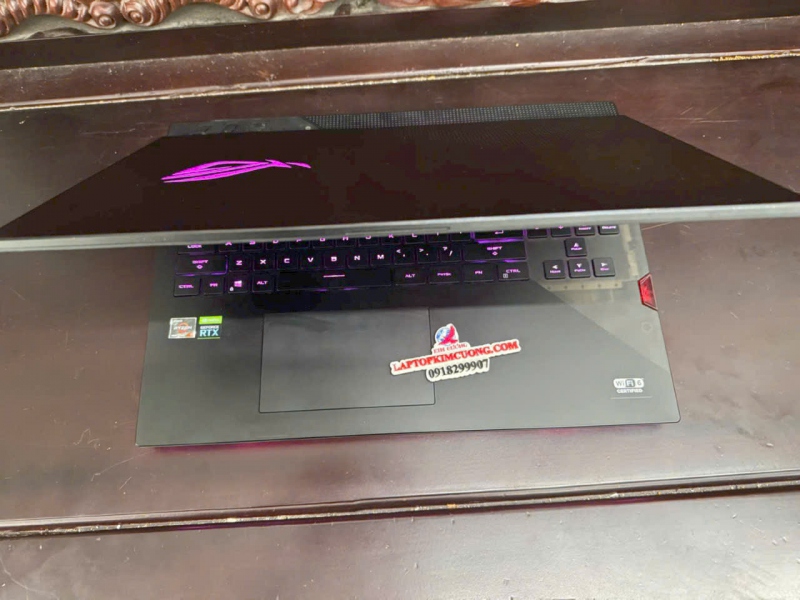 ASUS ROG G733QS XS98Q Ryzen9 5900HX RTX3080 ASUS ROG G733QS XS98Q Ryzen9 5900HX RTX3080