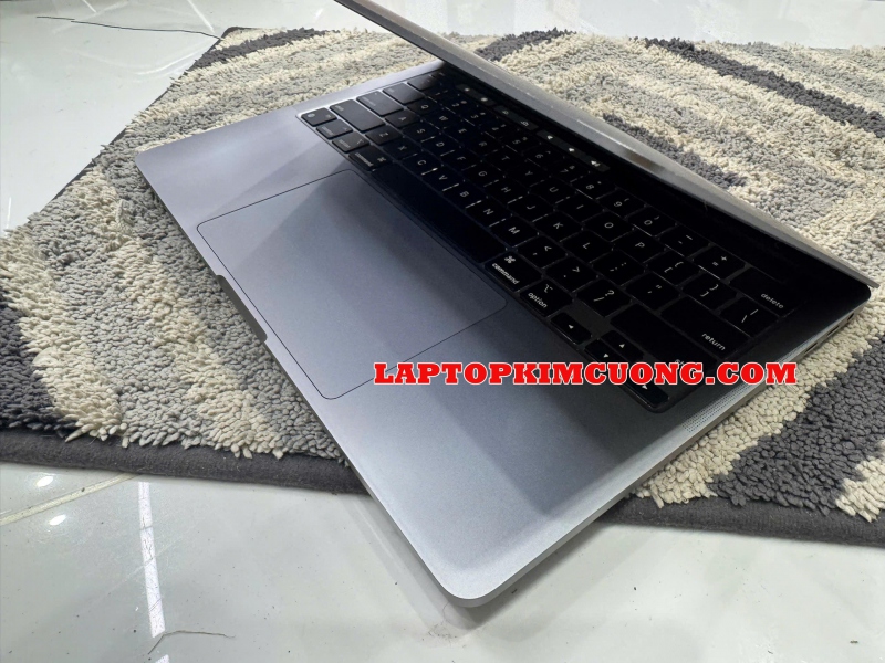 MacBook Pro 2020 13inch I5 16G 512G Gray