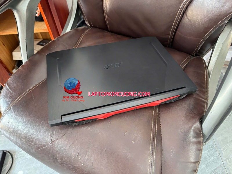 Acer Nitro AN515-55-5304 i5 10300H GTX1650Ti