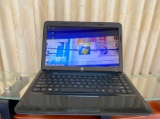 HP 1000 Core i3 2348M