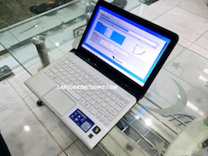 Laptop Sony Vaio SVE-11113FX/W (11.6