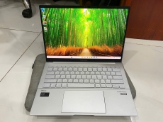 Asus Zenbook 14 OLED UX3405M Ultra 9 185H