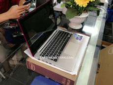 Laptop Asus VivoBook X202E (Core i3, Cảm ứng)