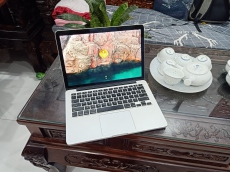 MacBook Pro Retina 13in i5 (Haswell) 4258U